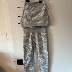 Ryderwear Gray Camo Leggings and Top Set